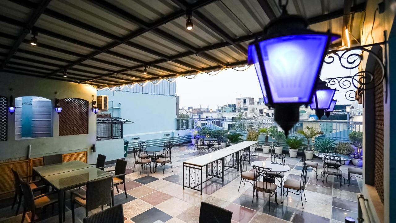 Hotel Pooja Palace Нью-Дели Экстерьер фото
